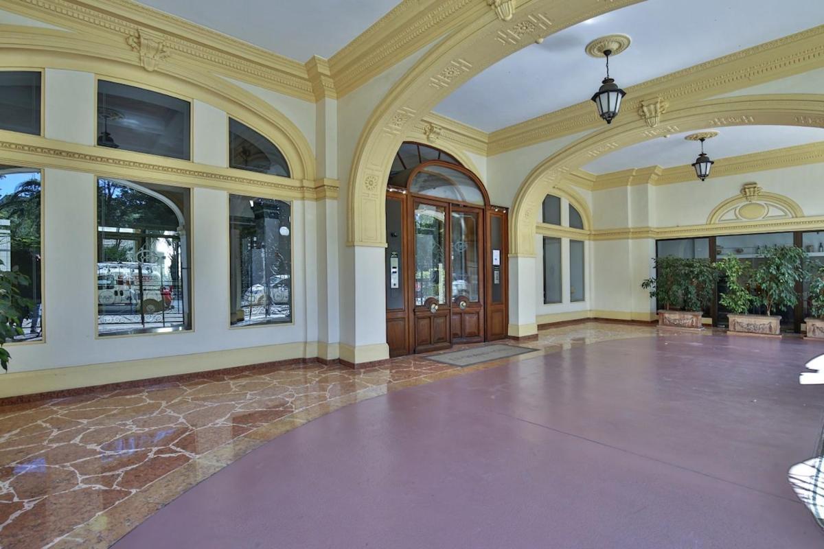 Balcon Vue Coulee Verte. Luxe Plein Coeur De Nice Bagian luar foto