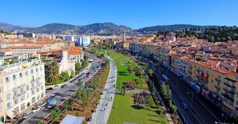 Balcon Vue Coulee Verte. Luxe Plein Coeur De Nice Bagian luar foto